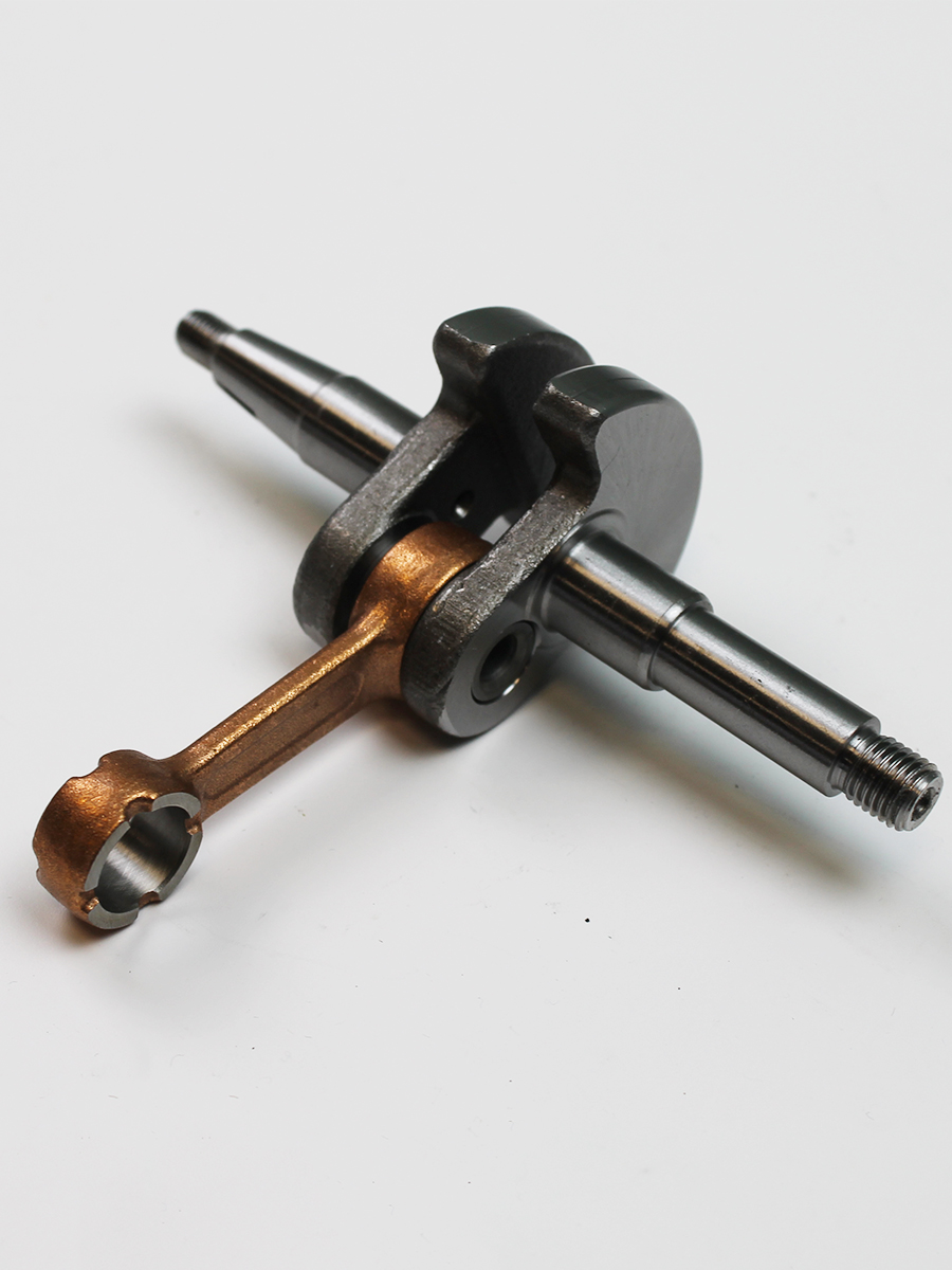 Коленвал для бензопилы 4500/5200